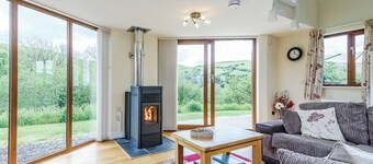 Outstanding open plan two storey lodge.