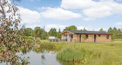 A stunning luxury lodge, perfect for a couples retreat or family break.