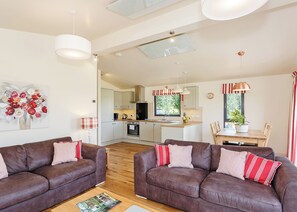 Living area - A stunning luxury lodge, perfect for a couples retreat or family break. (West Tanfield)