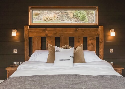 1 bedroom accommodation in Mochdre, Newtown