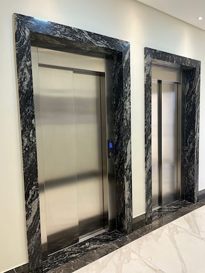 Lift - Salvador Palace Hotel (Bady Bassitt)