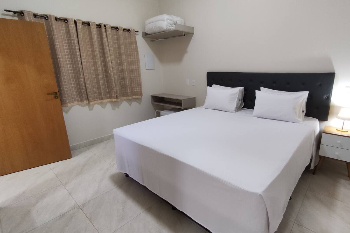Habitación exclusiva doble, accesible para personas con discapacidad | Baño accesible en silla de ruedas