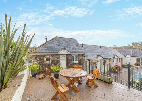 2 bedroom accommodation in Porth, Nr Newquay