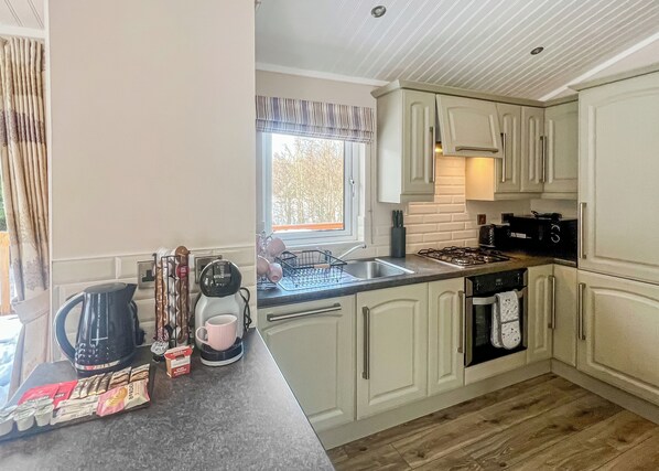 Oven - 1 bedroom accommodation in Water Yeat, Nr Coniston (Water Yeat, Nr Coniston)