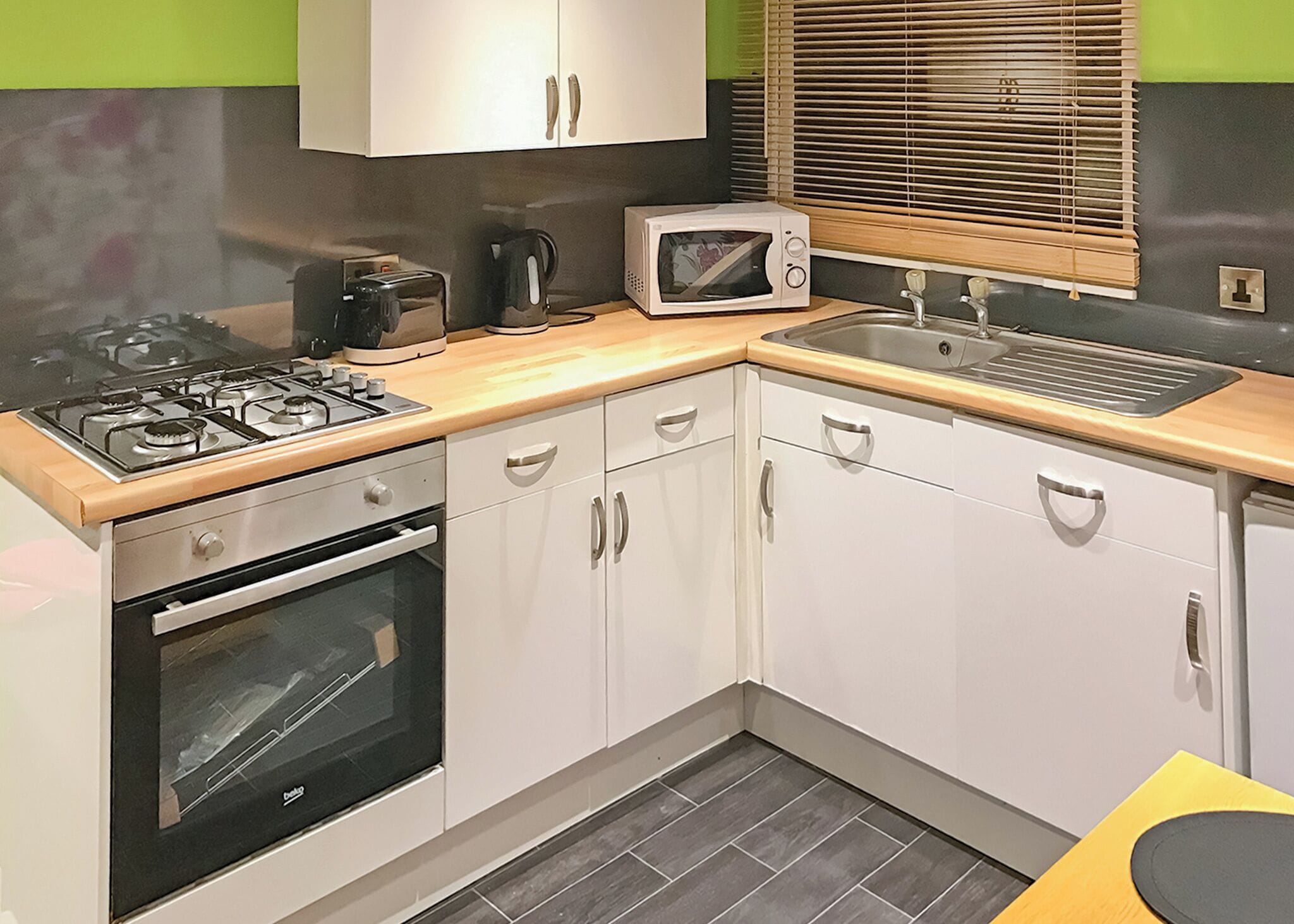 Fridge, oven, stovetop, toaster