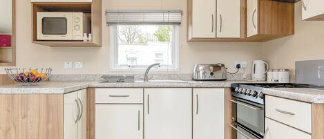 Fridge, oven, stovetop, toaster