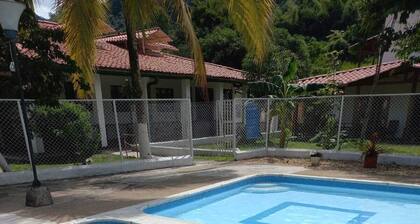 Finca La Gloria, Villa en Tobia Chica. Ideal Para Familias