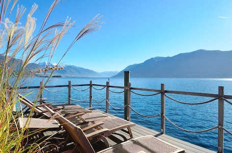 Lake. Suite Hotel Sunstar Brissago