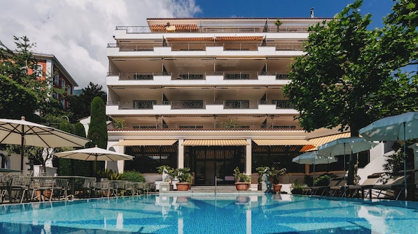 Fachada da propriedade