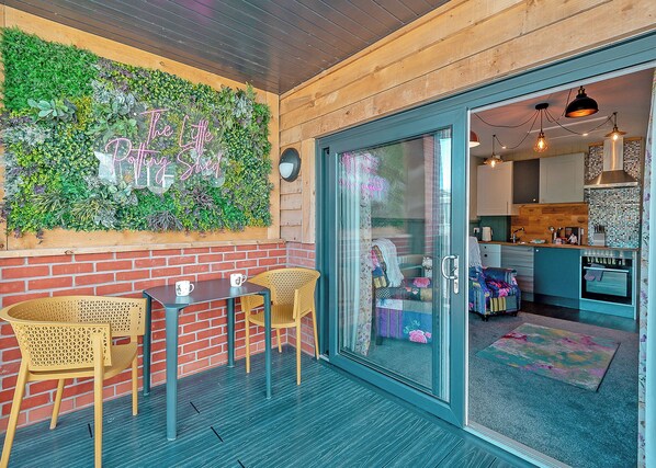 Unclassified image, 1 of 13, button