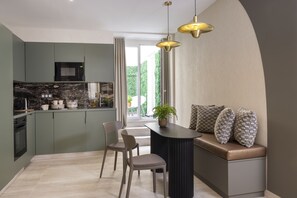 Niet-geclassificeerde afbeelding, 4 van 33, knop