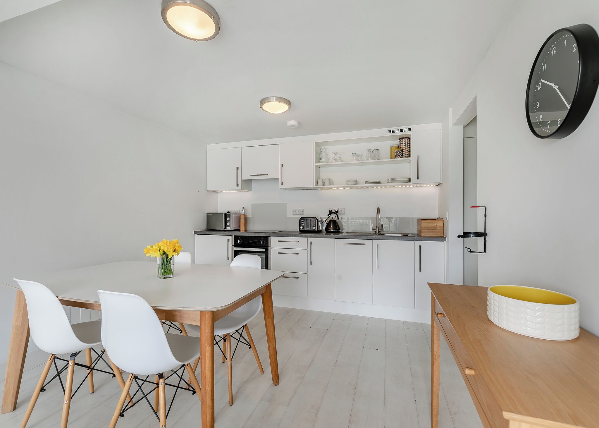Fridge, oven, dishwasher, toaster