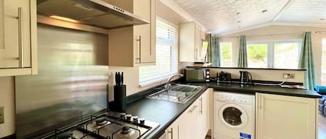 Fridge, oven, stovetop, toaster