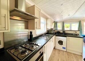 Fridge, oven, stovetop, toaster
