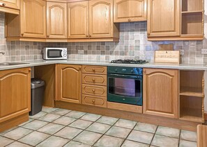 Fridge, oven, stovetop, toaster