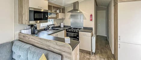 Fridge, oven, stovetop, toaster