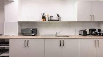 Traditional Villa | Private kitchen | Fridge, dining tables