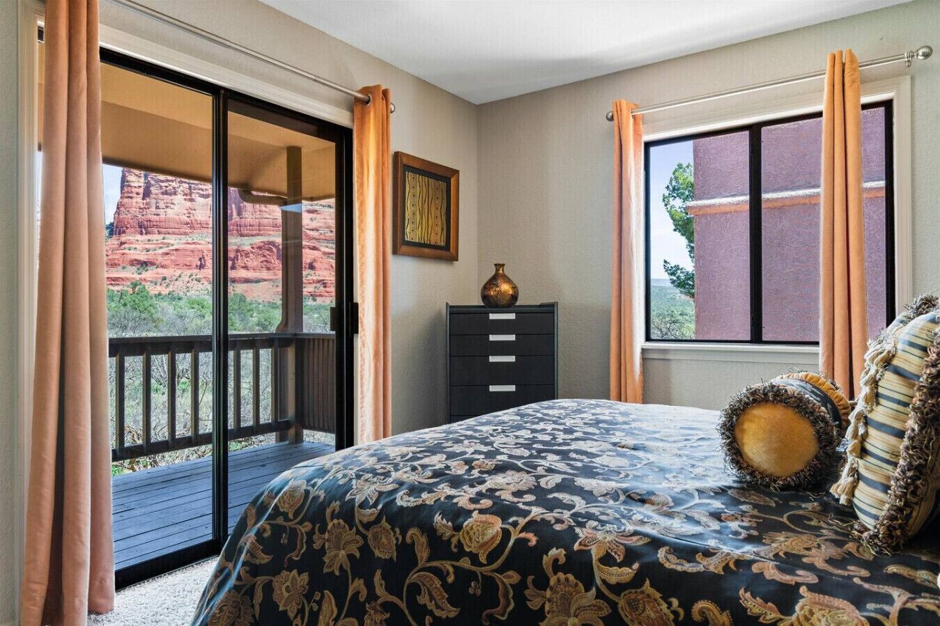 2 soveværelser, gratis Wi-Fi, sengetøj