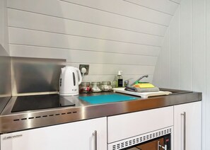 Fridge, toaster, cookware/dishes/utensils
