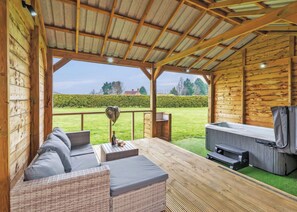 Terrace/patio - 0 bedroom accommodation in Pershore (Pershore)