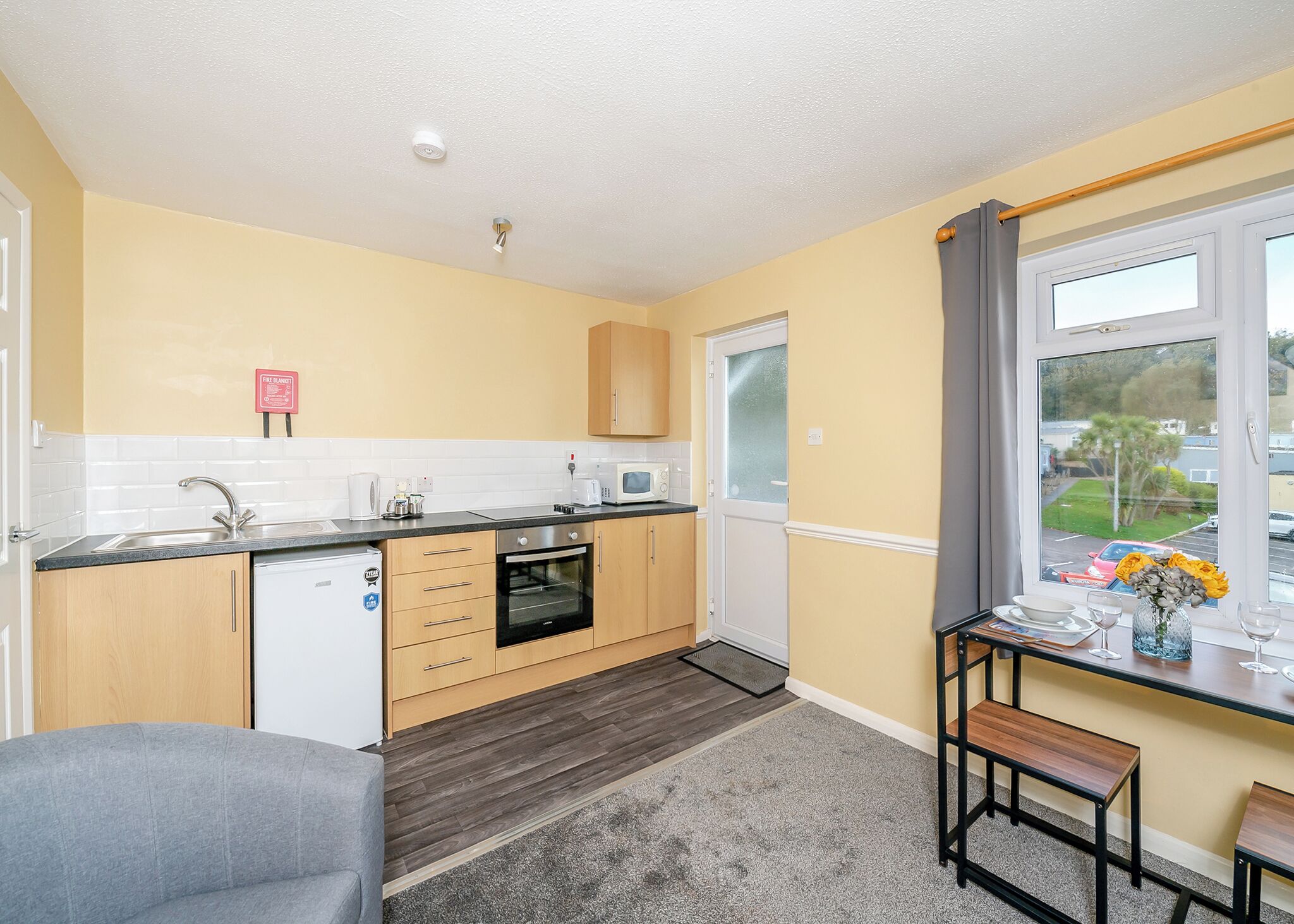 冰箱、烤箱、炉灶、烤面包机