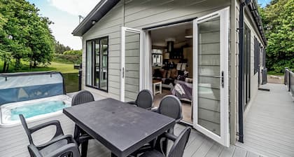 2 bedroom accommodation in Earls Colne, Colchester