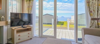 Modern, contemporary holiday home facing the sea.