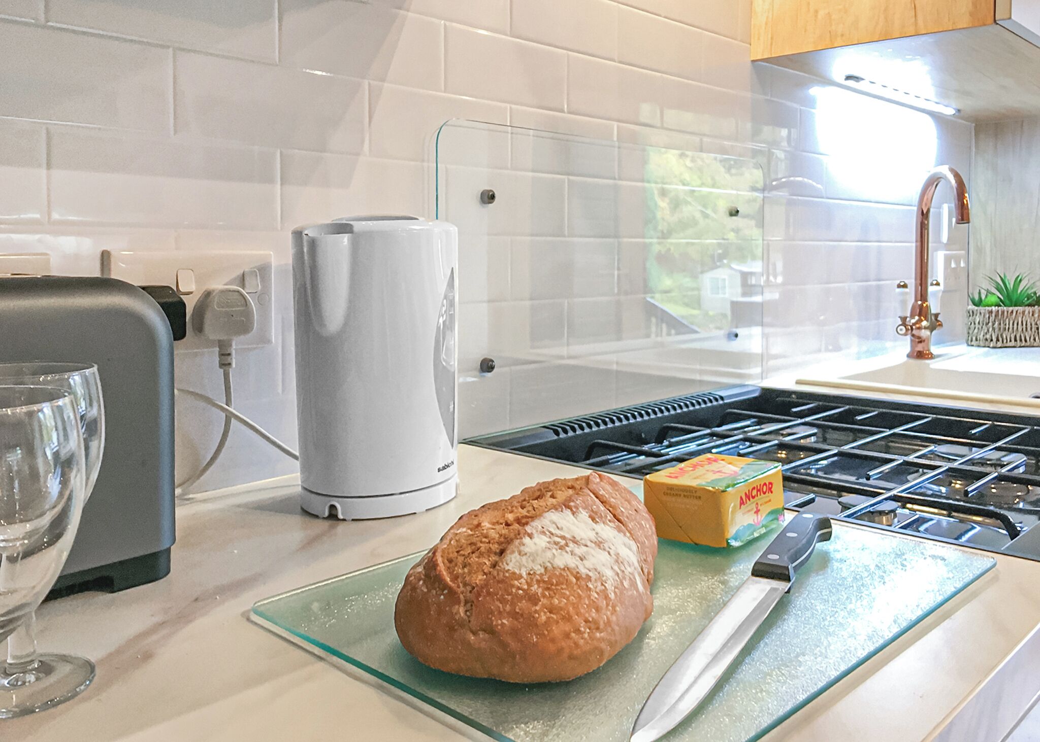 Fridge, oven, stovetop, toaster