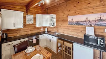 Fridge, oven, stovetop, toaster
