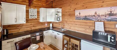 Fridge, oven, stovetop, toaster