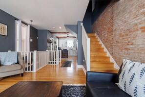 Téléviseur connecté, foyer, écran d’ordinateur, imprimante