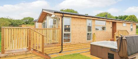 Baignoire à remous extérieure