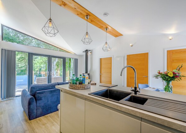 Interior - A stunning lodge with a centre lounge. (Annbank, Ayr)