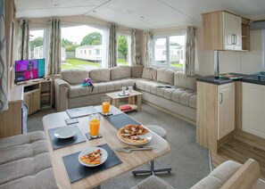 Dining - Very comfortable, modern and contemporary caravan with one double and two twin. (Cowden, Nr Hornsea)
