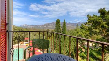 Luxury-Doppelzimmer | Kostenlose Minibar, Zimmersafe, individuell dekoriert