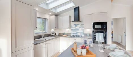 Refrigerador, horno, placa de cocina, tostadora