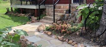 Cheerful 2 bedroom cabin in beautiful Medicine Park!