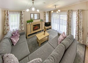 TV - 2 bedroom accommodation in Snowdonia (Snowdonia)