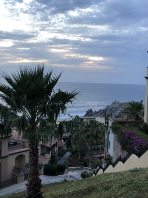 Utsikt mot strand/hav