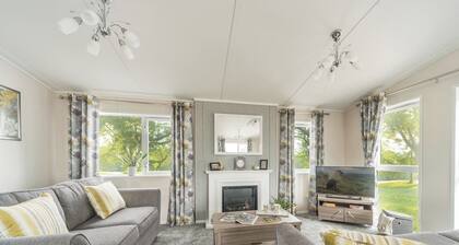 3 bedroom accommodation in Glenluce, Newton Stewart