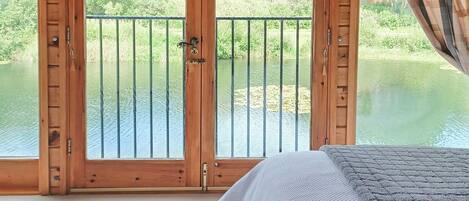 1 camera, Wi-Fi gratuito