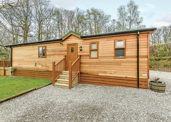 Exterior - Modern and contemporary 14ft-wide lodge style holiday home. (Water Yeat, Nr Coniston)