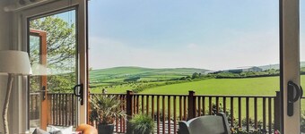 Country Lodge Four Platinum