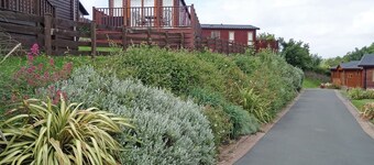 Country Lodge Four Platinum