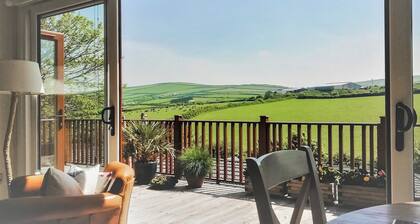 Country Lodge Four Platinum