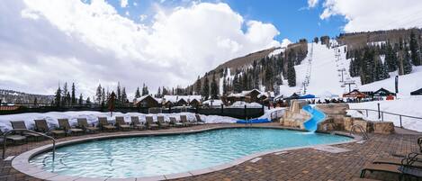 Piscine extérieure, piscine chauffée