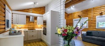 1 bedroom accommodation in Annbank, Ayr