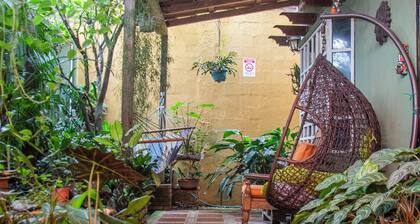 Gardens House, Airport Juan Santamaría, Alajuela, San Jose