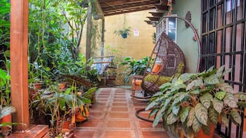 32-inch TV with cable channels