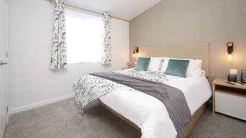 2 bedrooms